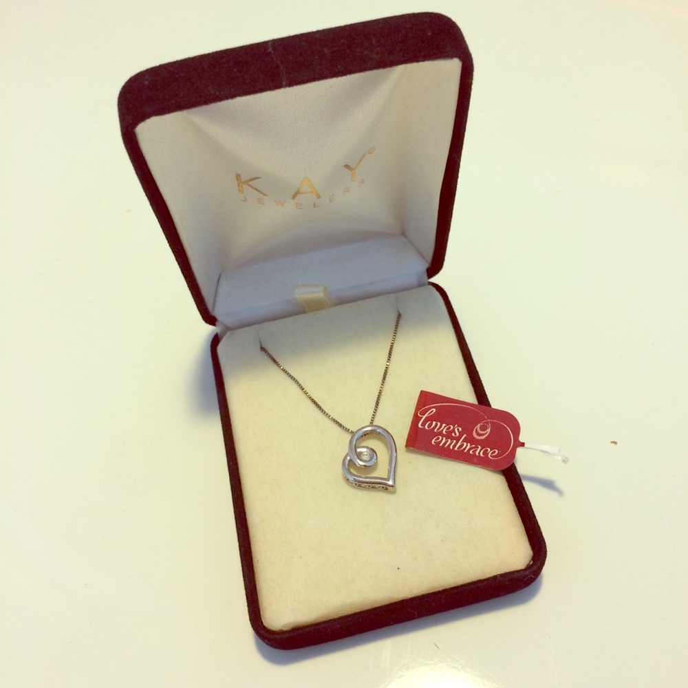 NWOT Kay Jewelers Diamond Heart Love Necklace